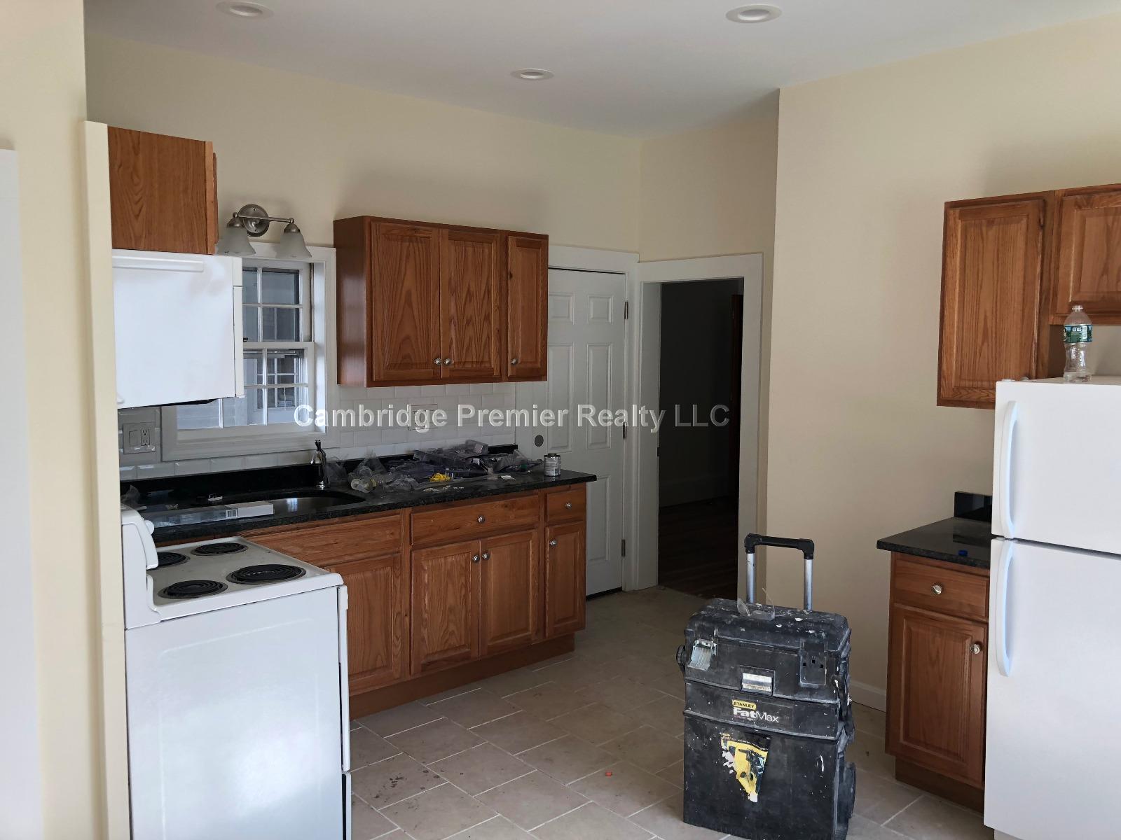 55 Bonair St, East Somerville