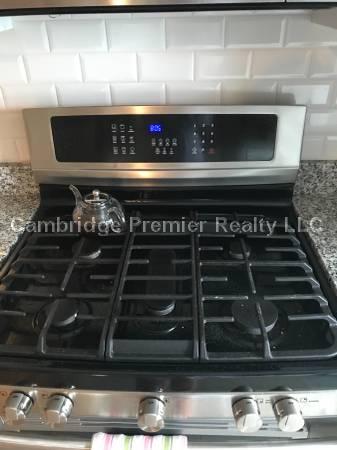 100 Bristol Rd, Medford