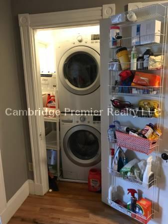 100 Bristol Rd, Medford