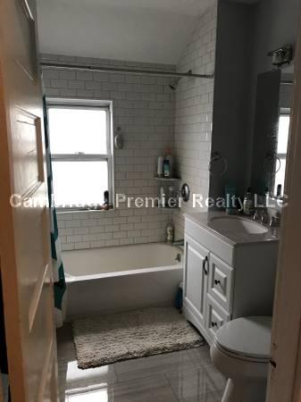 100 Bristol Rd, Medford