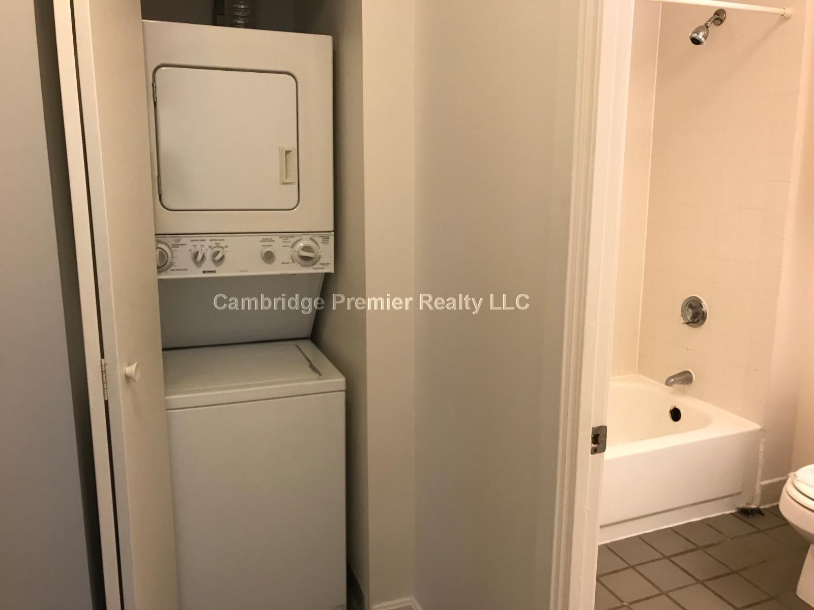 218 Thorndike St, East Cambridge