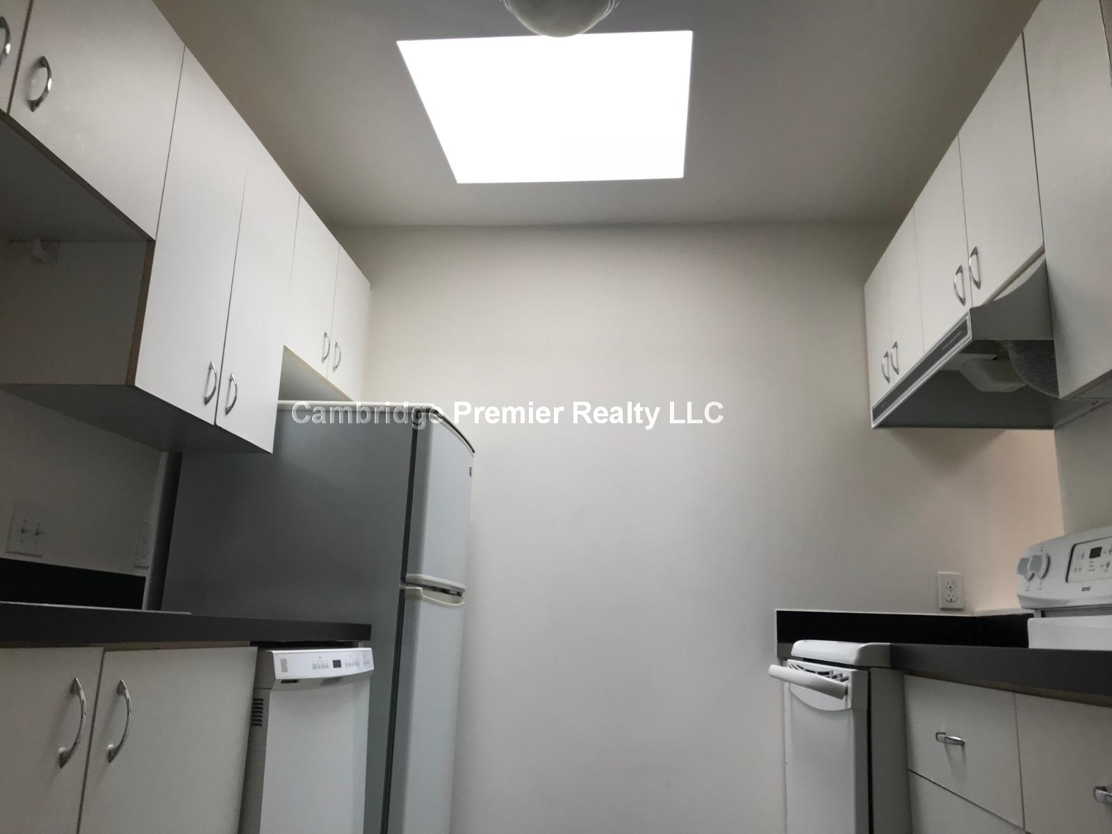 218 Thorndike St, East Cambridge