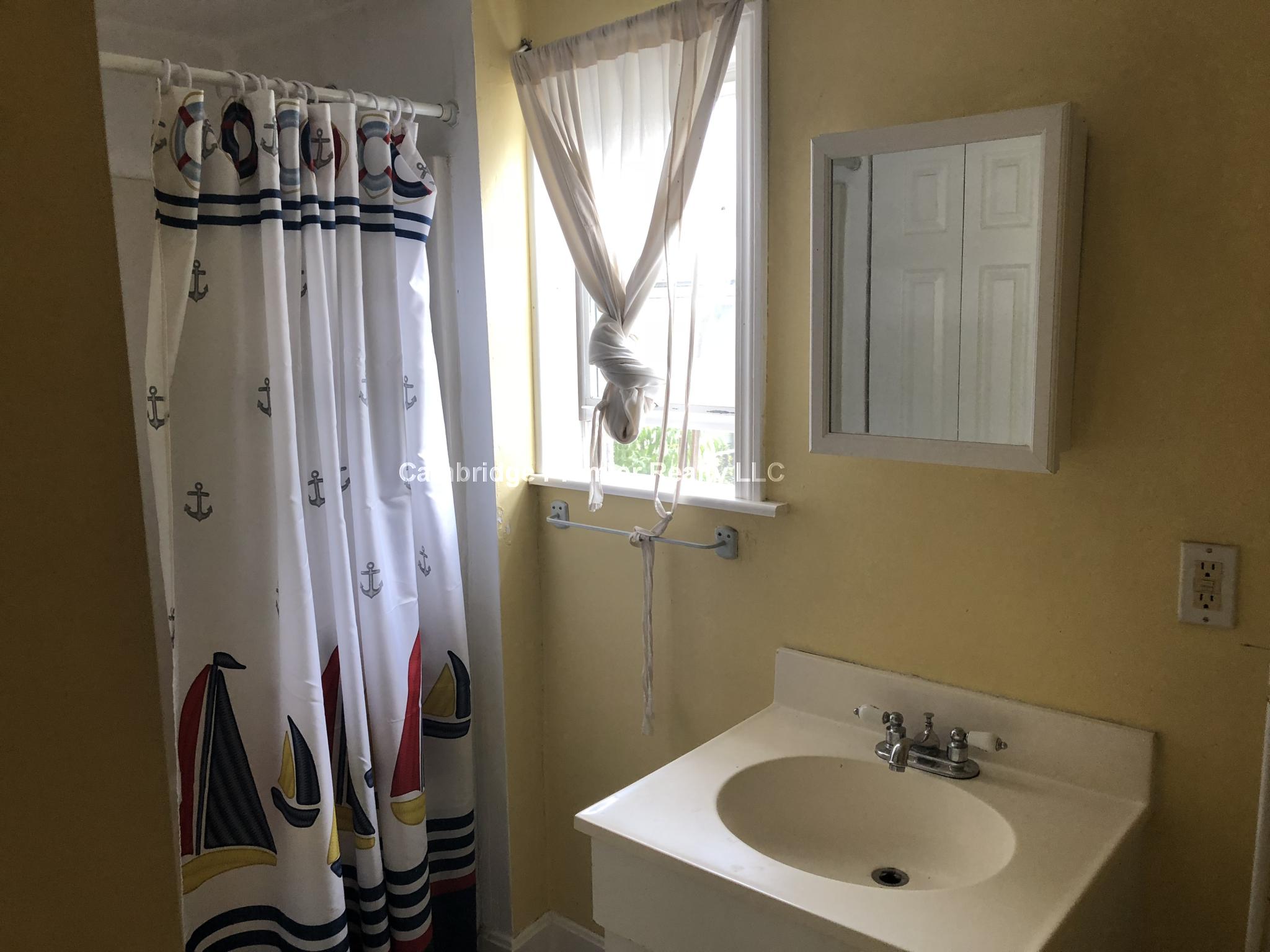 85 Glen St, East Somerville