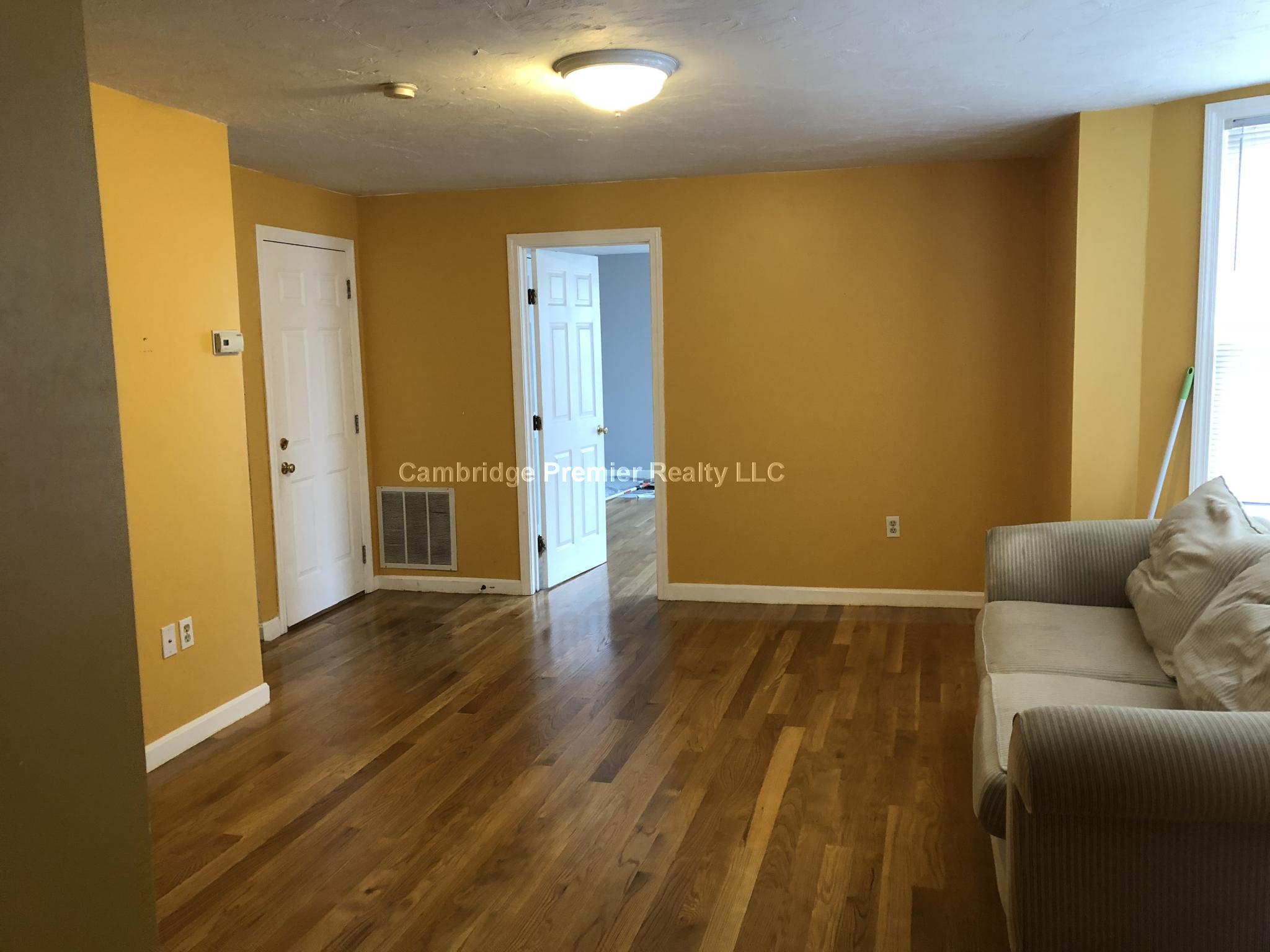 85 Glen St, East Somerville