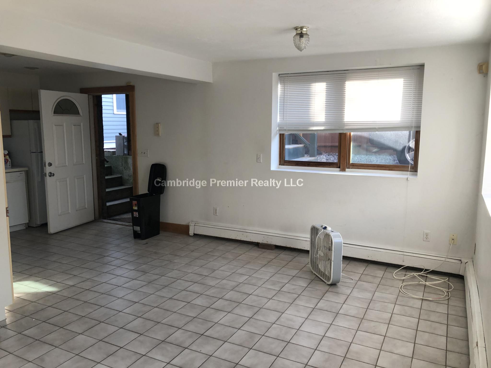 5 Baldwin Street Ct, Mid-Cambridge