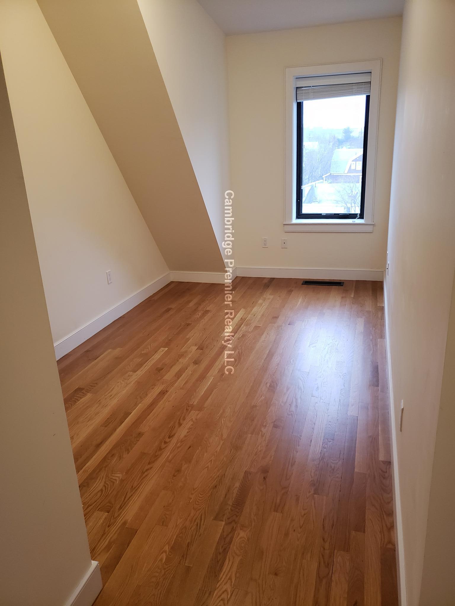 377 Summer St, Davis Square