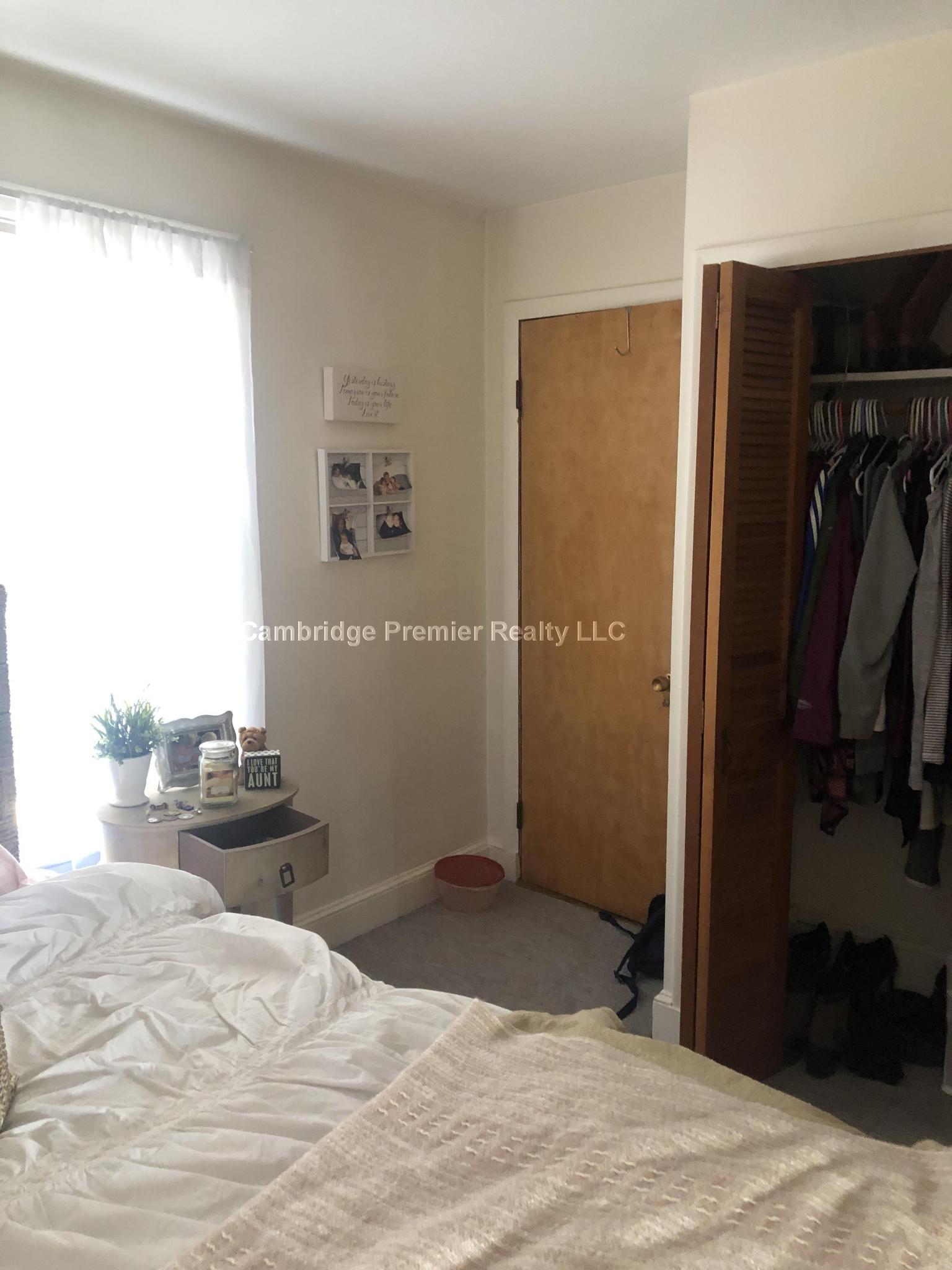 334 Main St, South Medford