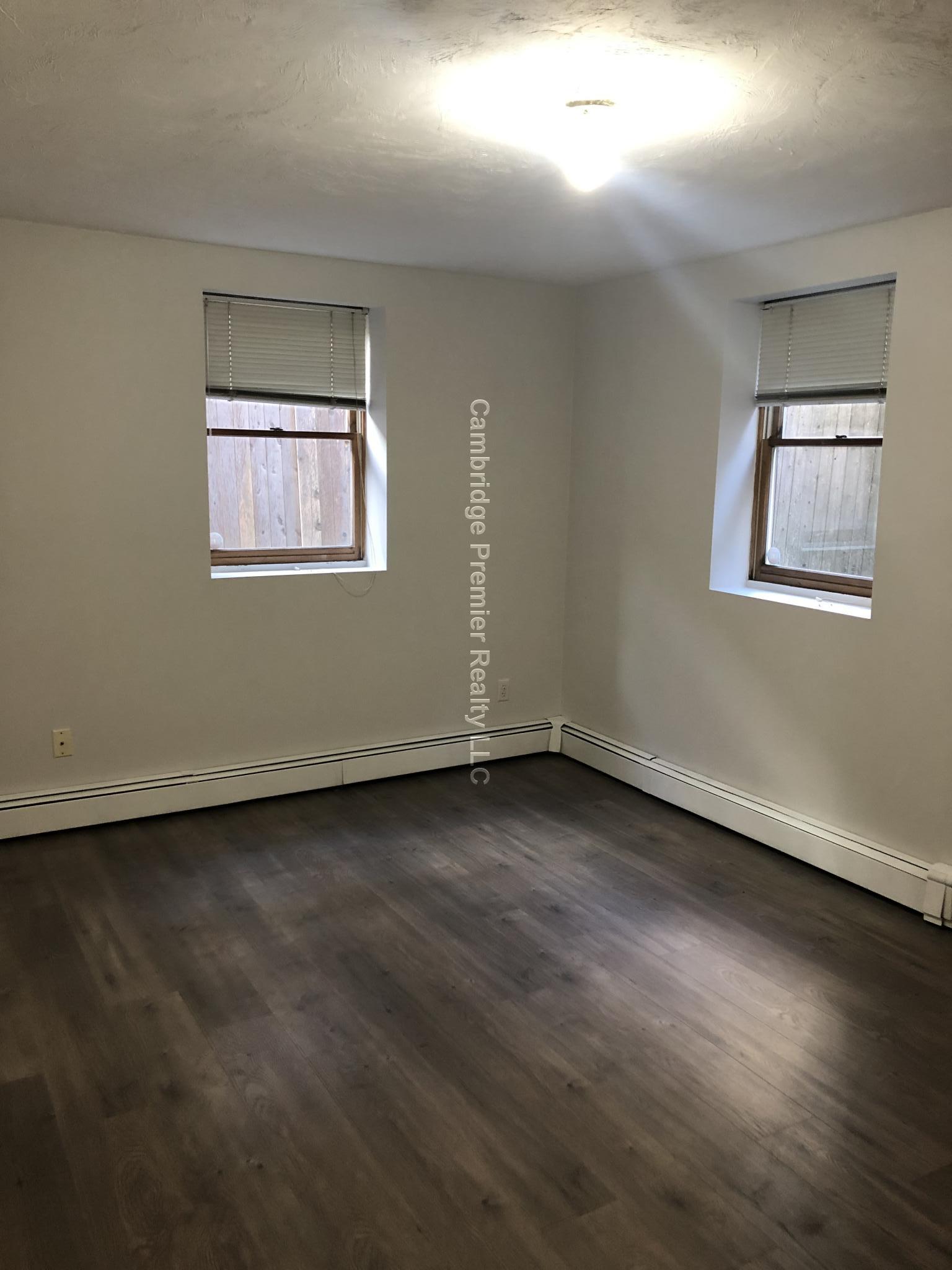 5 Baldwin Street Ct, Mid-Cambridge