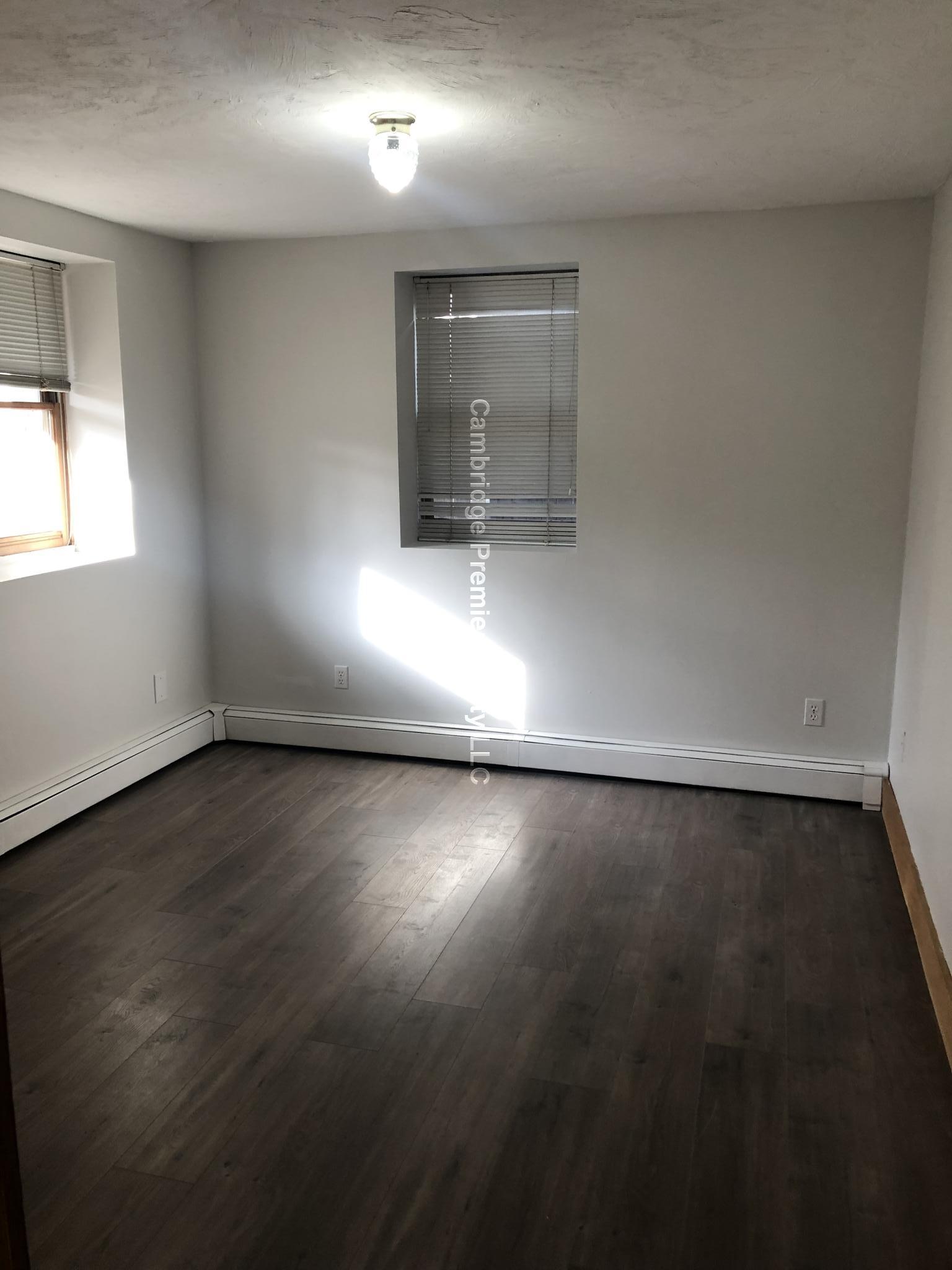 5 Baldwin Street Ct, Mid-Cambridge