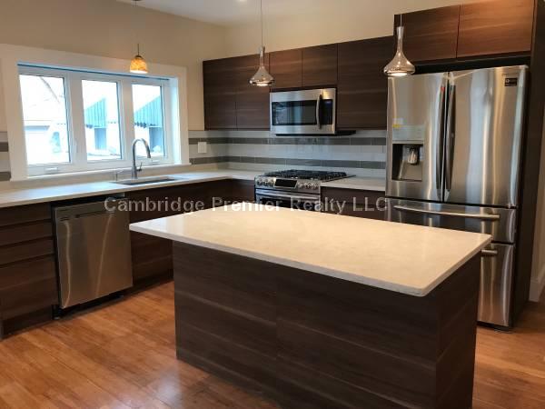 48 Fellsway, East Somerville