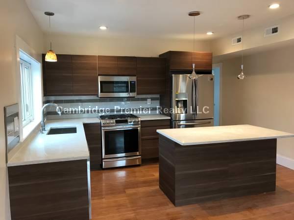 48 Fellsway, East Somerville