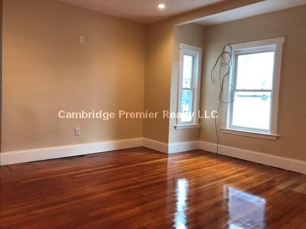 48 Fellsway, East Somerville