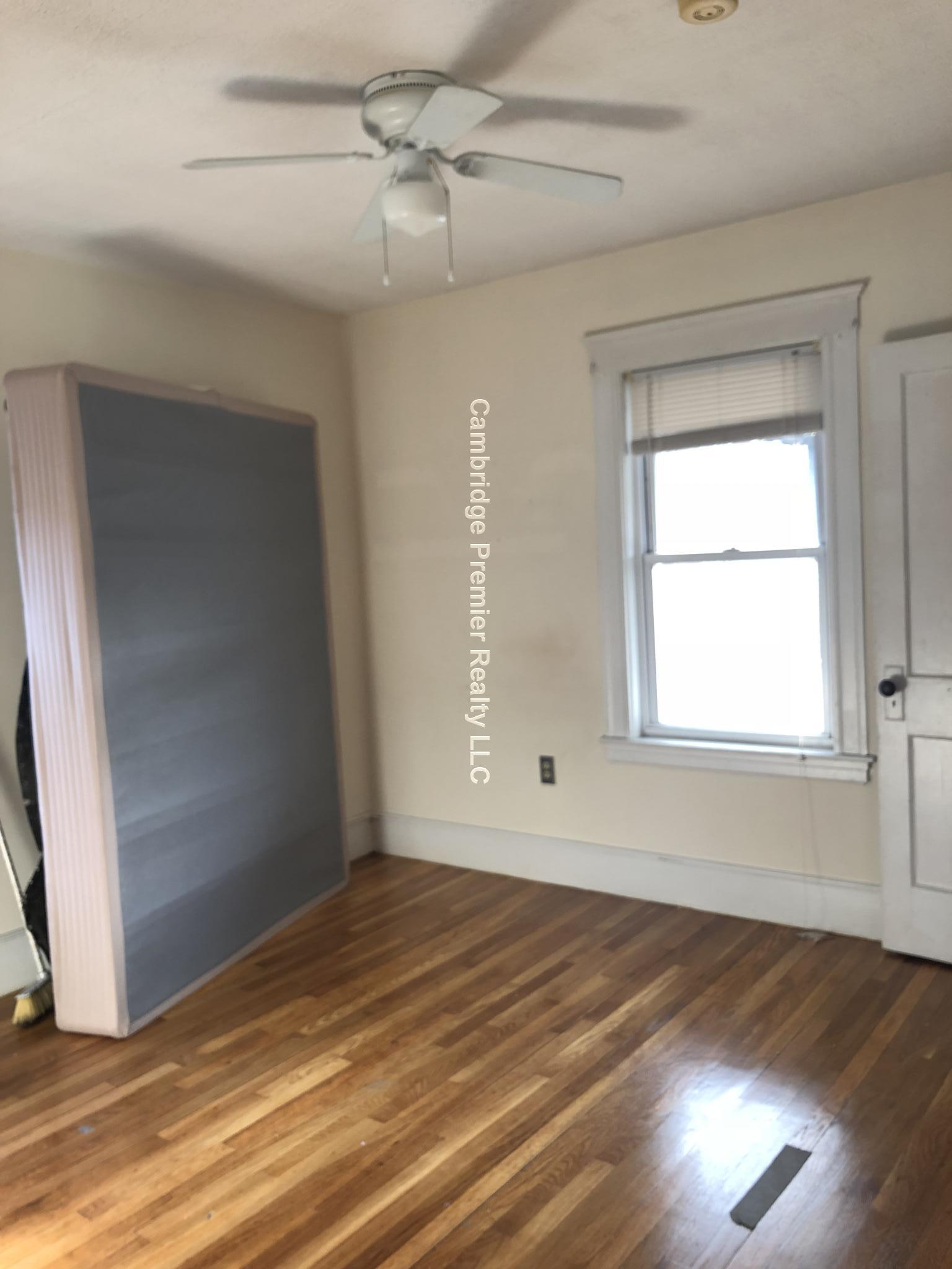 56 Derby St, Somerville