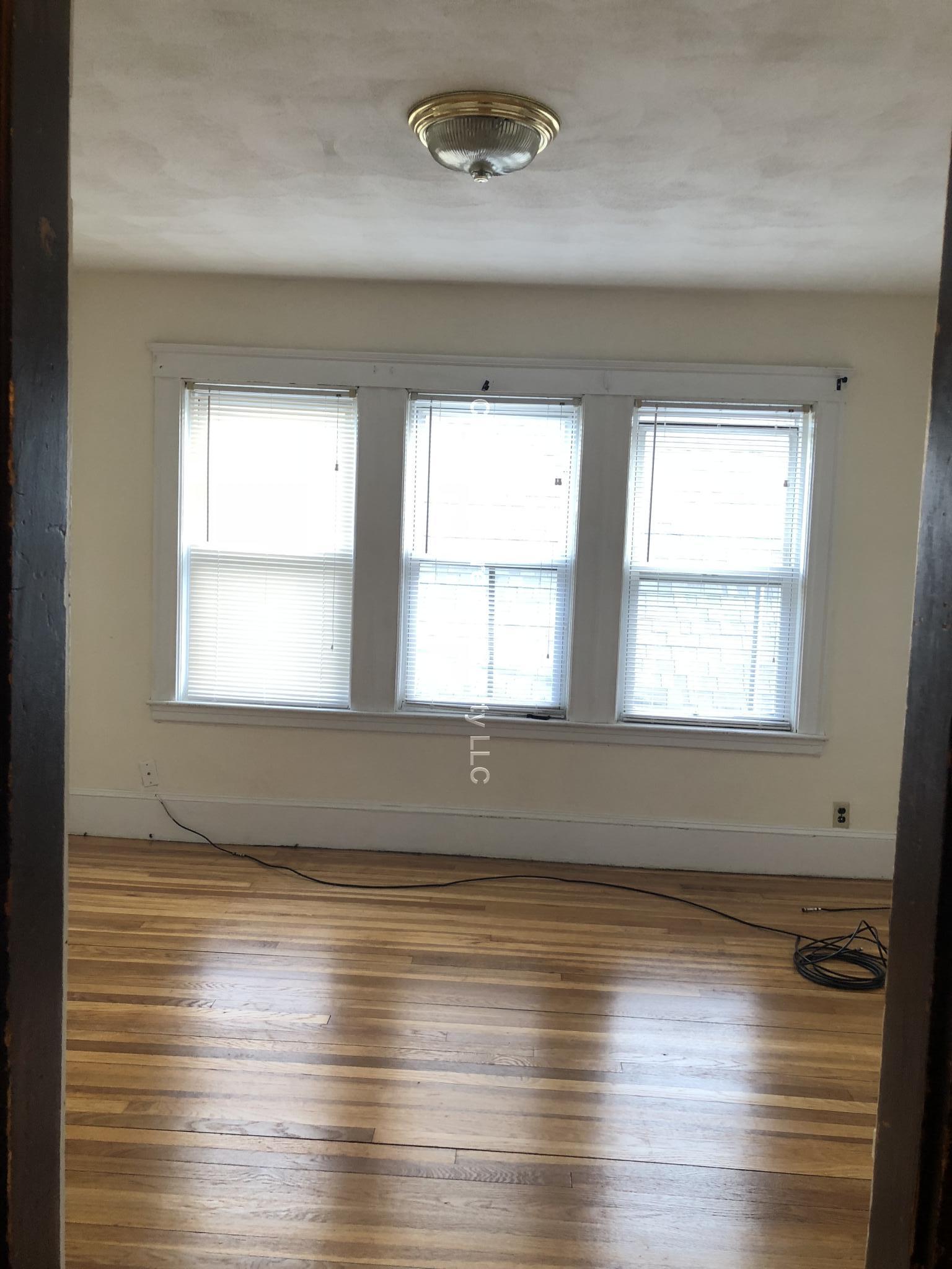 56 Derby St, Somerville
