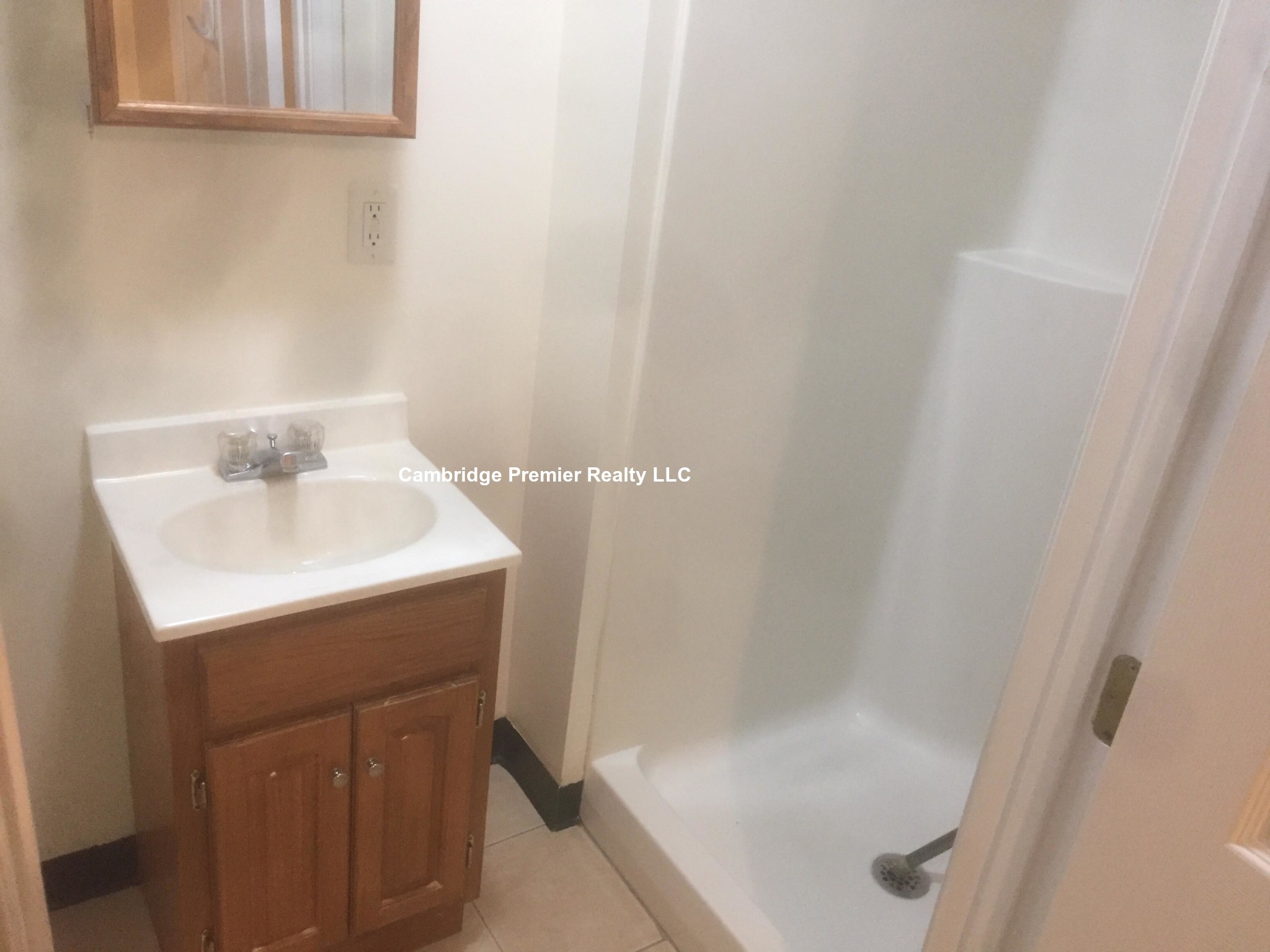 74 Adams St, South Side