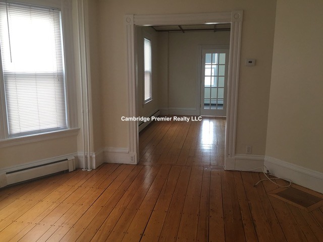 547 Broadway, South Medford