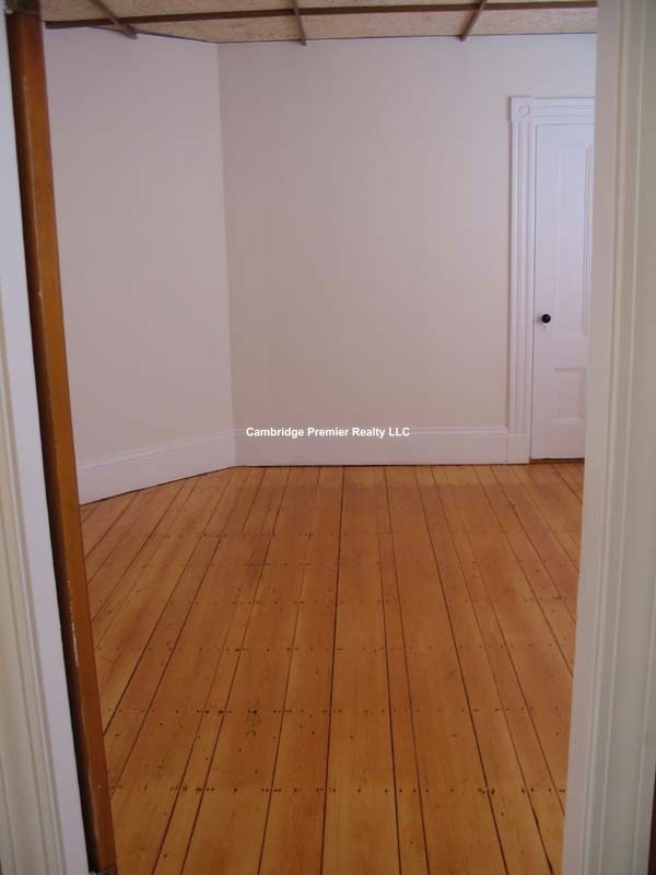 547 Broadway, South Medford