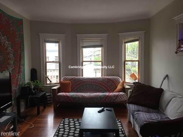 85 Lowden Ave, Powder House Square