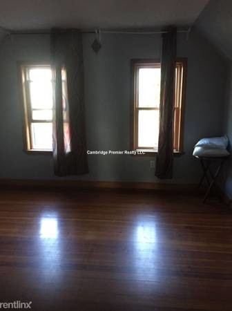 85 Lowden Ave, Powder House Square