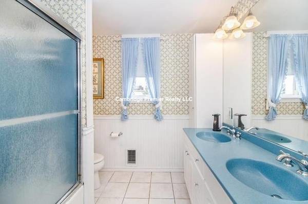 74 Spring St, East Cambridge