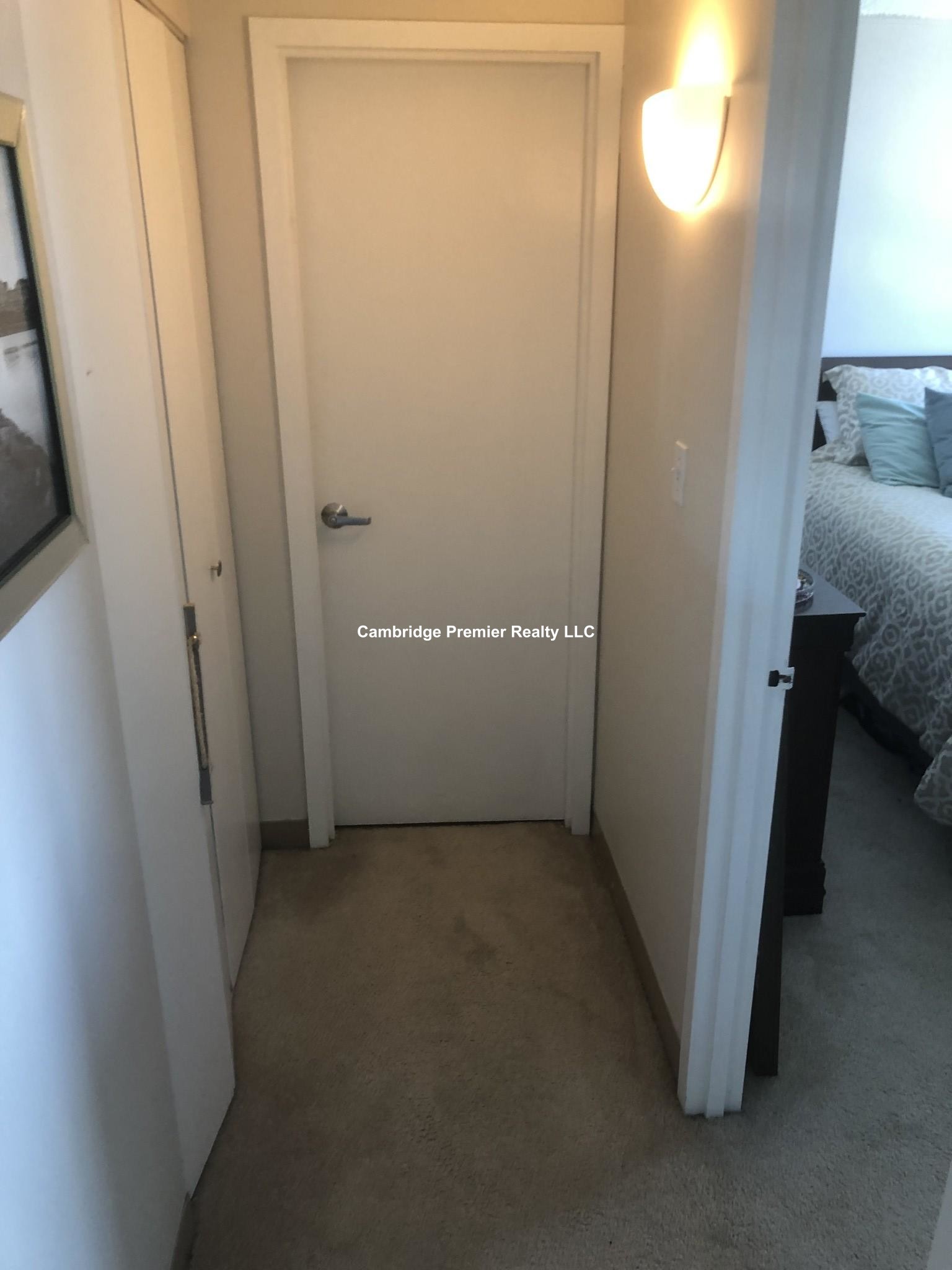 812 Memorial Dr, Central Square