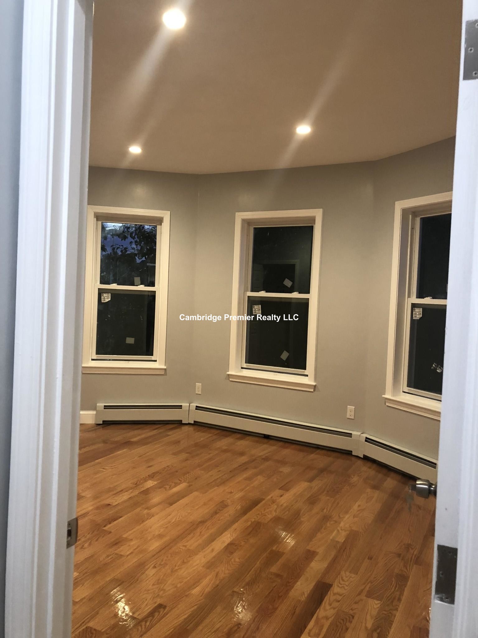 2 Bancroft St, Cambridgeport