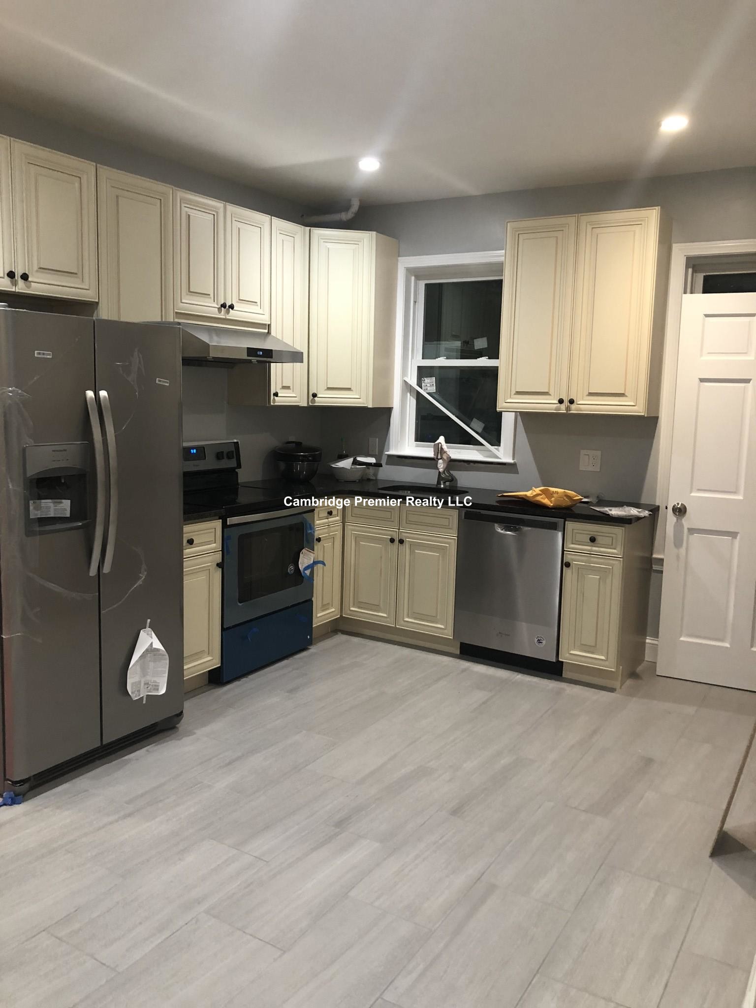 2 Bancroft St, Cambridgeport