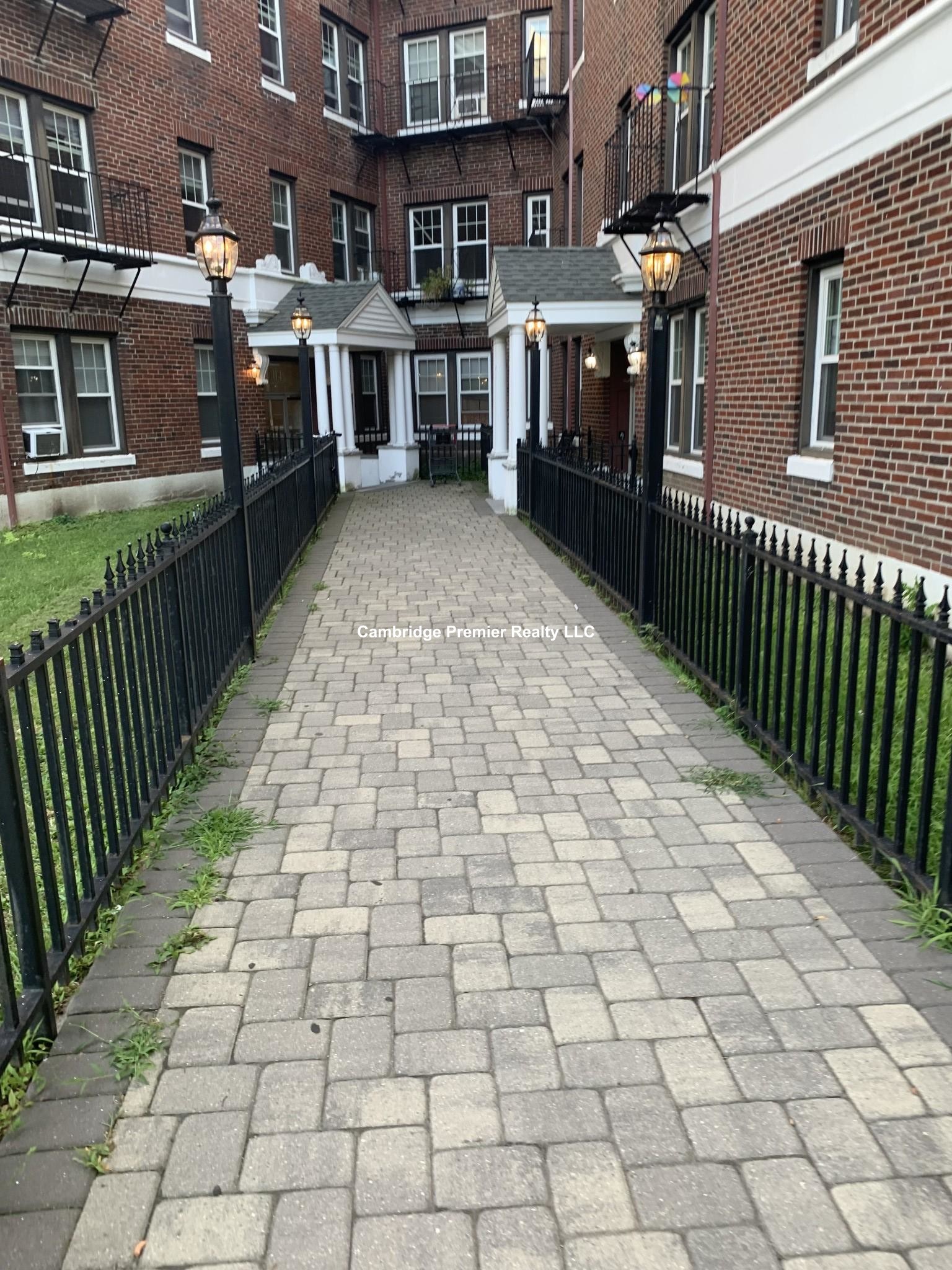 106 Fellsway, Medford