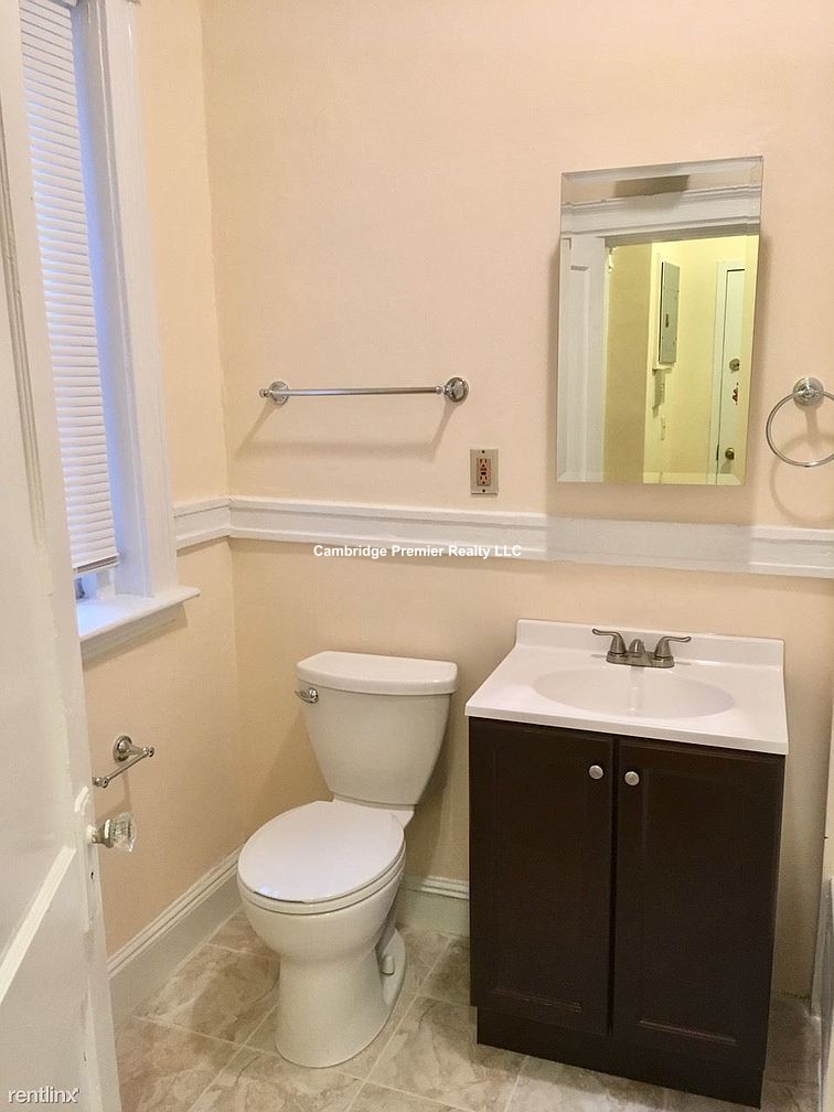 1315 Commonwealth Ave, Allston