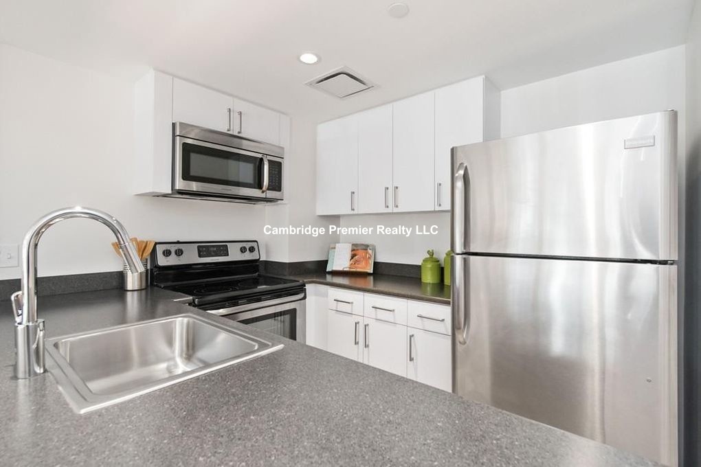 295 Harvard St, Mid Cambridge