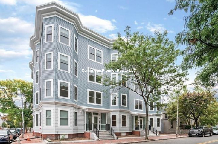 22 Magazine St, Cambridgeport