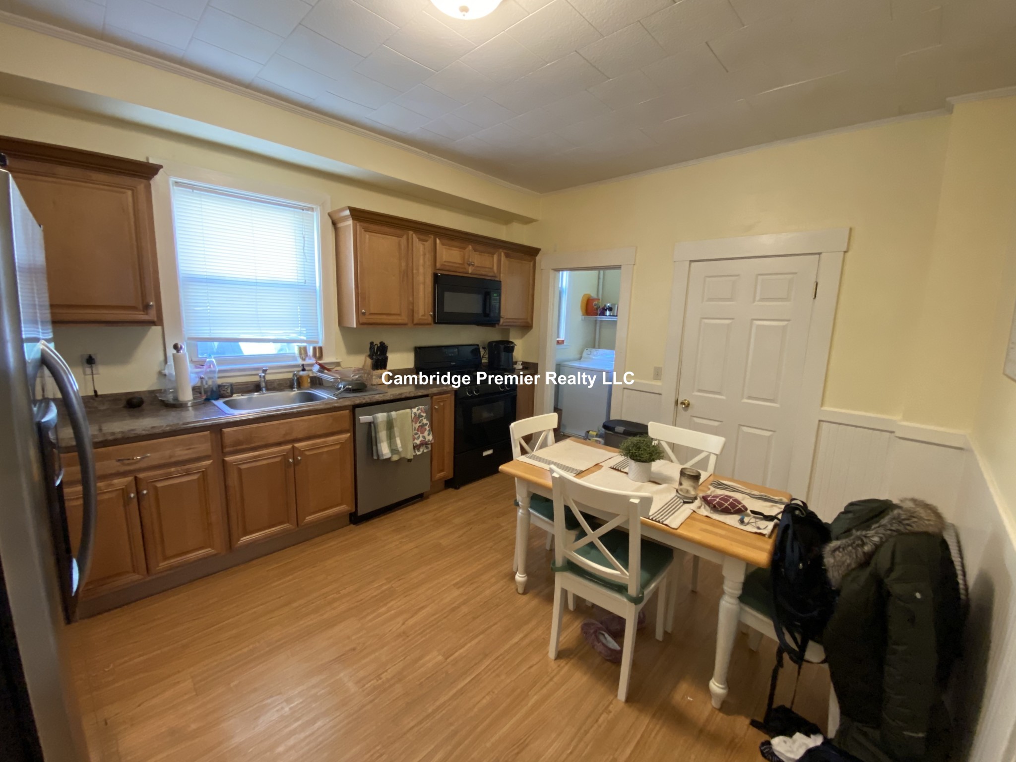 17 Cleveland St, Porter Square