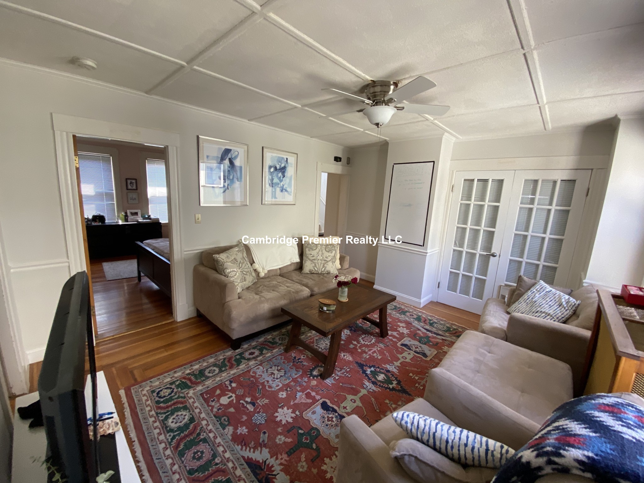 17 Cleveland St, Porter Square