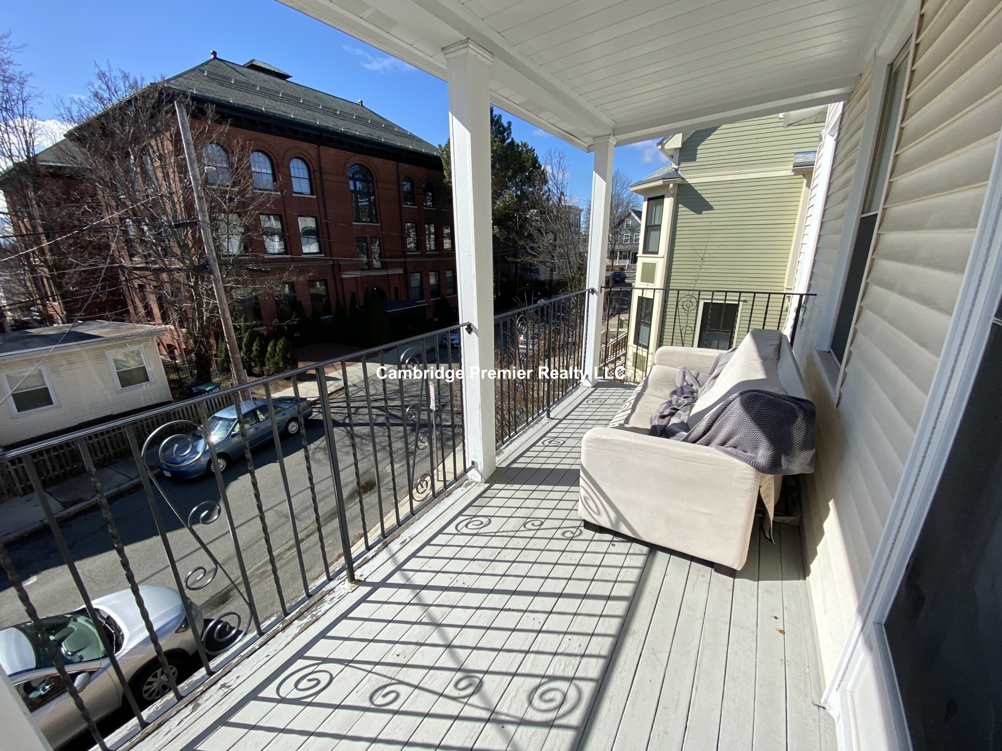 17 Cleveland St, Porter Square