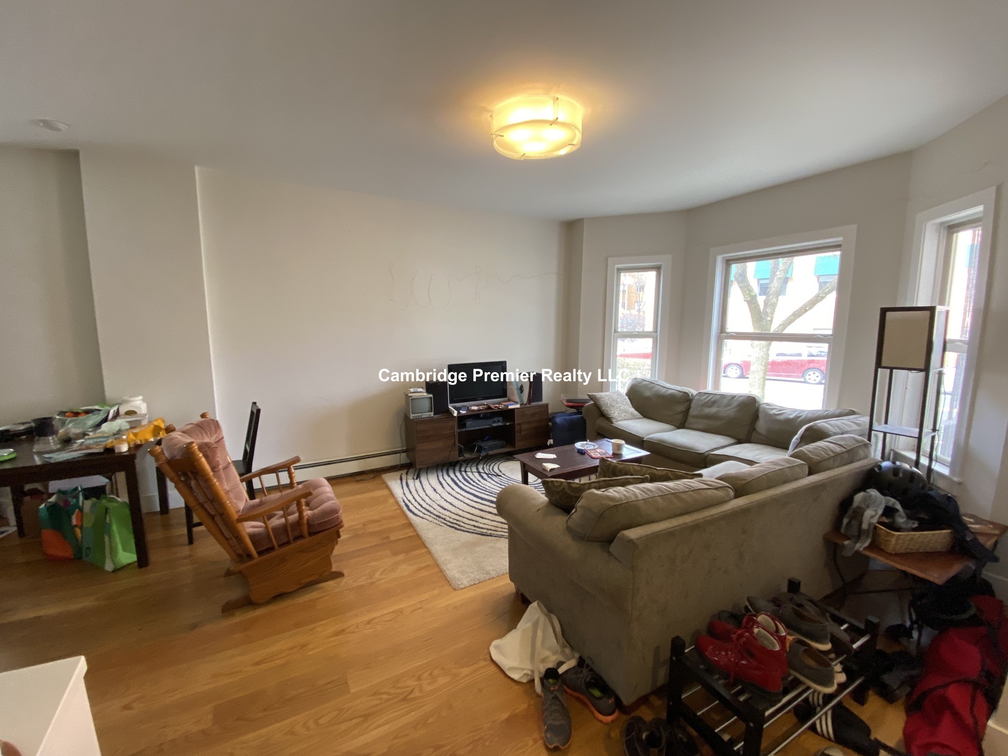 1556 Cambridge St, Mid-Cambridge
