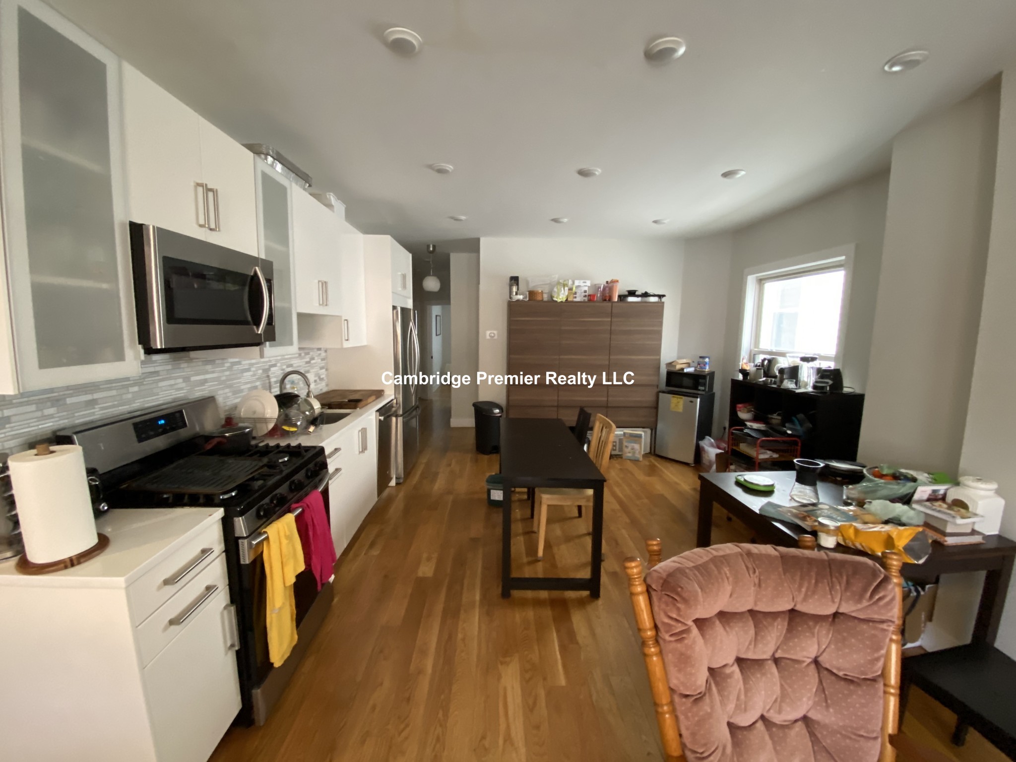 1556 Cambridge St, Mid-Cambridge