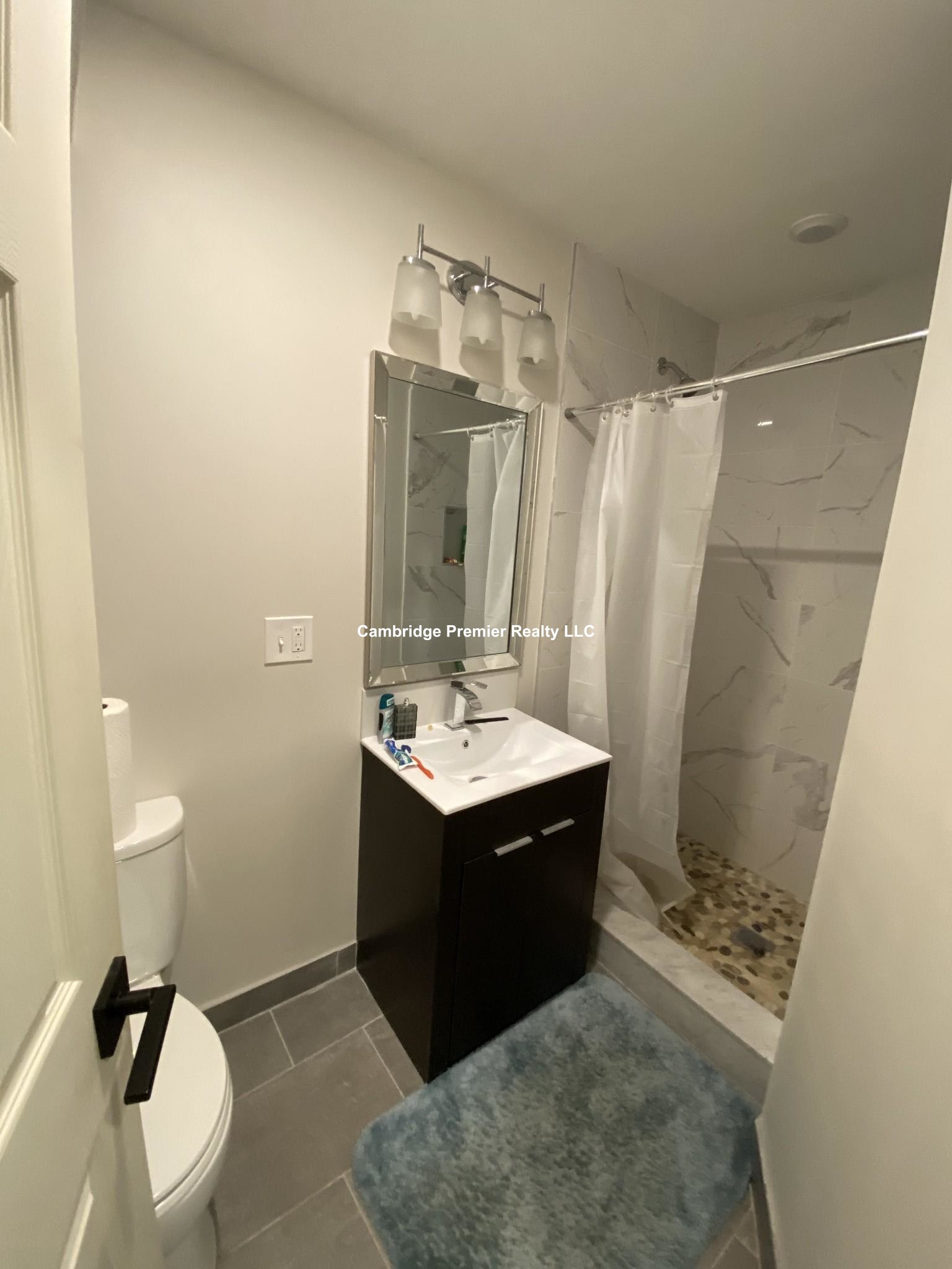 1556 Cambridge St, Mid-Cambridge