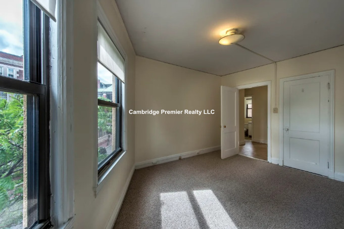 1200 Massachusetts Ave, Harvard Square