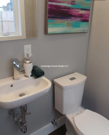 640 Mystic Ave, Magoun Square