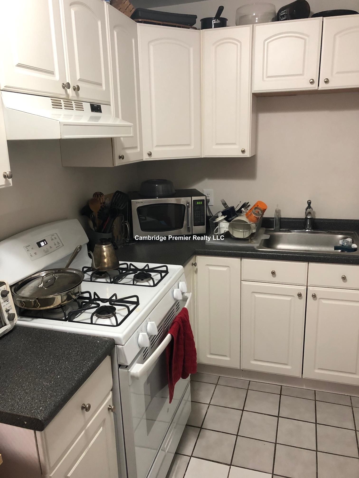 90 Hancock St, Mid-Cambridge