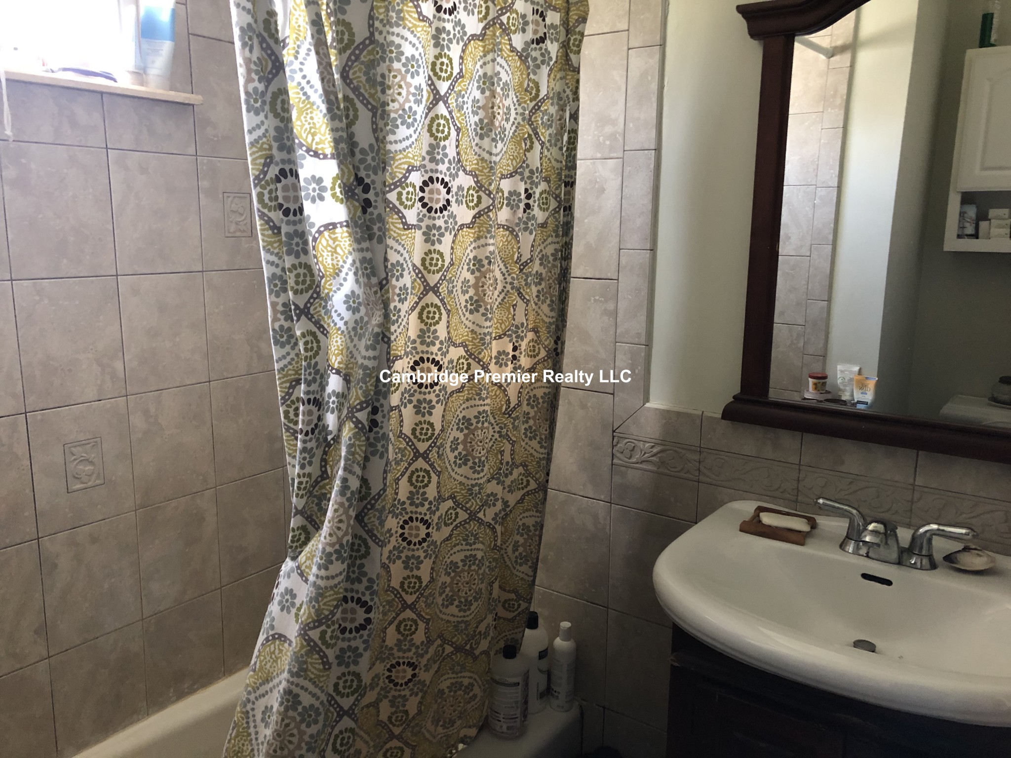 35 Princeton St, Powder House Square