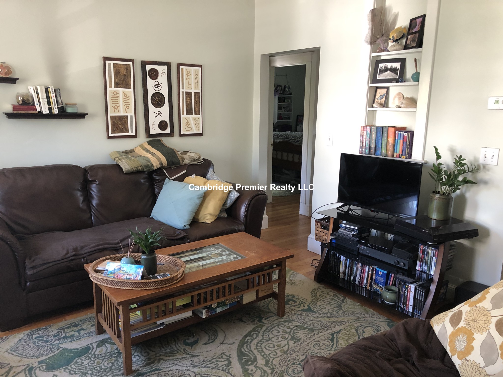 35 Princeton St, Powder House Square