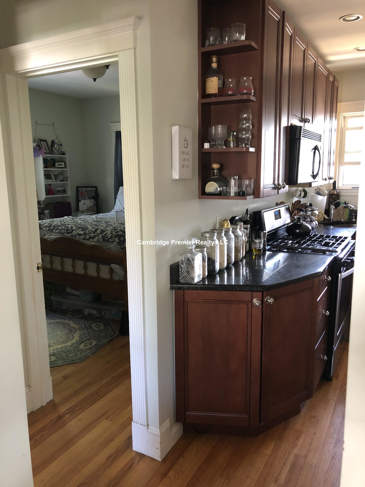 35 Princeton St, Powder House Square