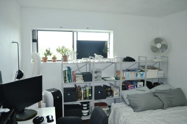 1643 Cambridge St, Mid Cambridge