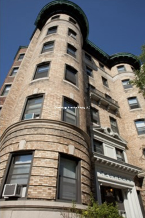 1039 Massachusetts Ave, Central Square