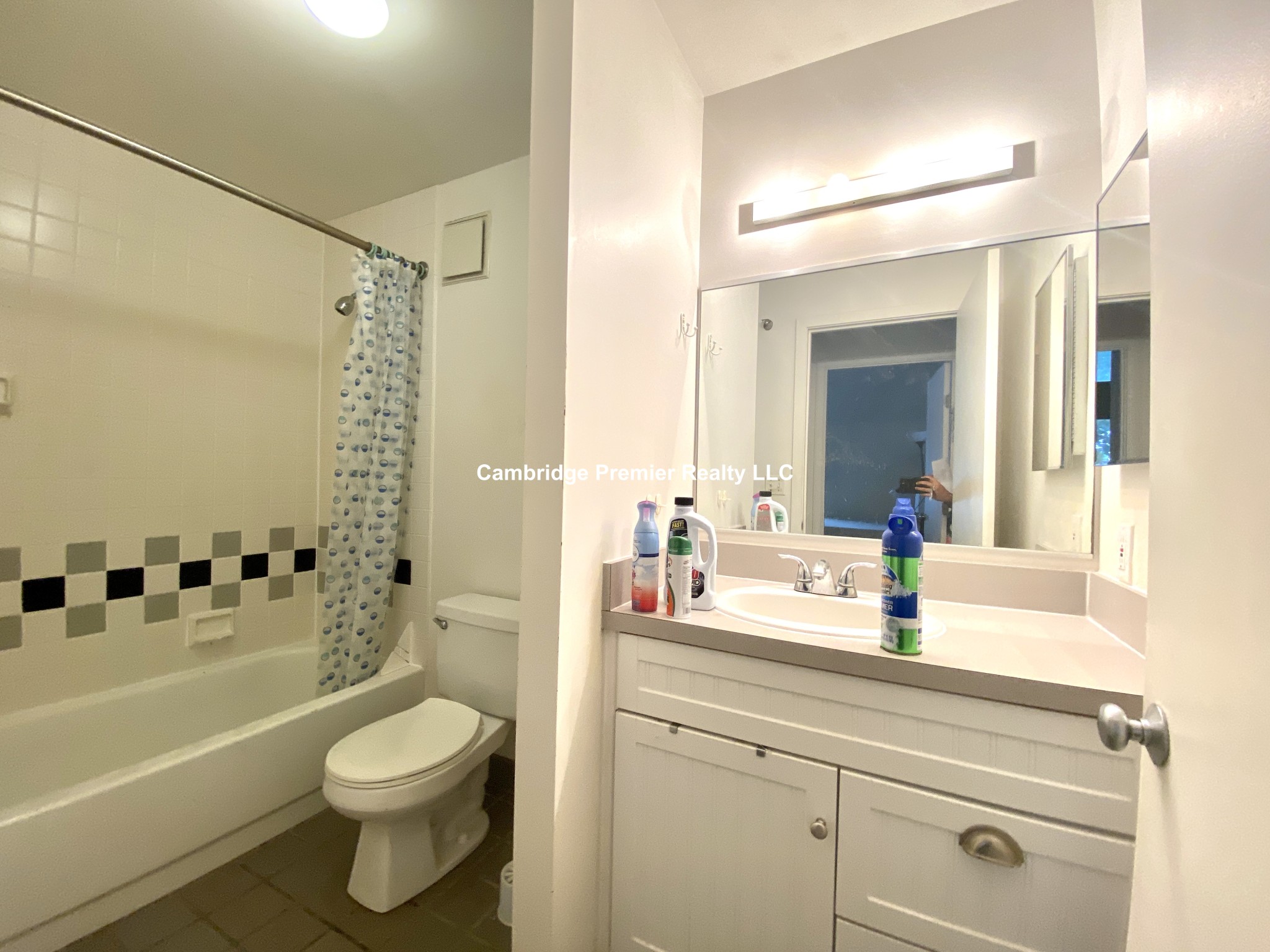 71 Fulkerson, Mid Cambridge