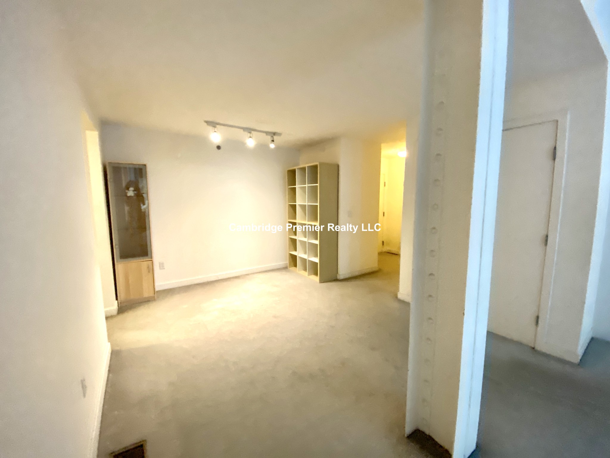 71 Fulkerson, Mid Cambridge