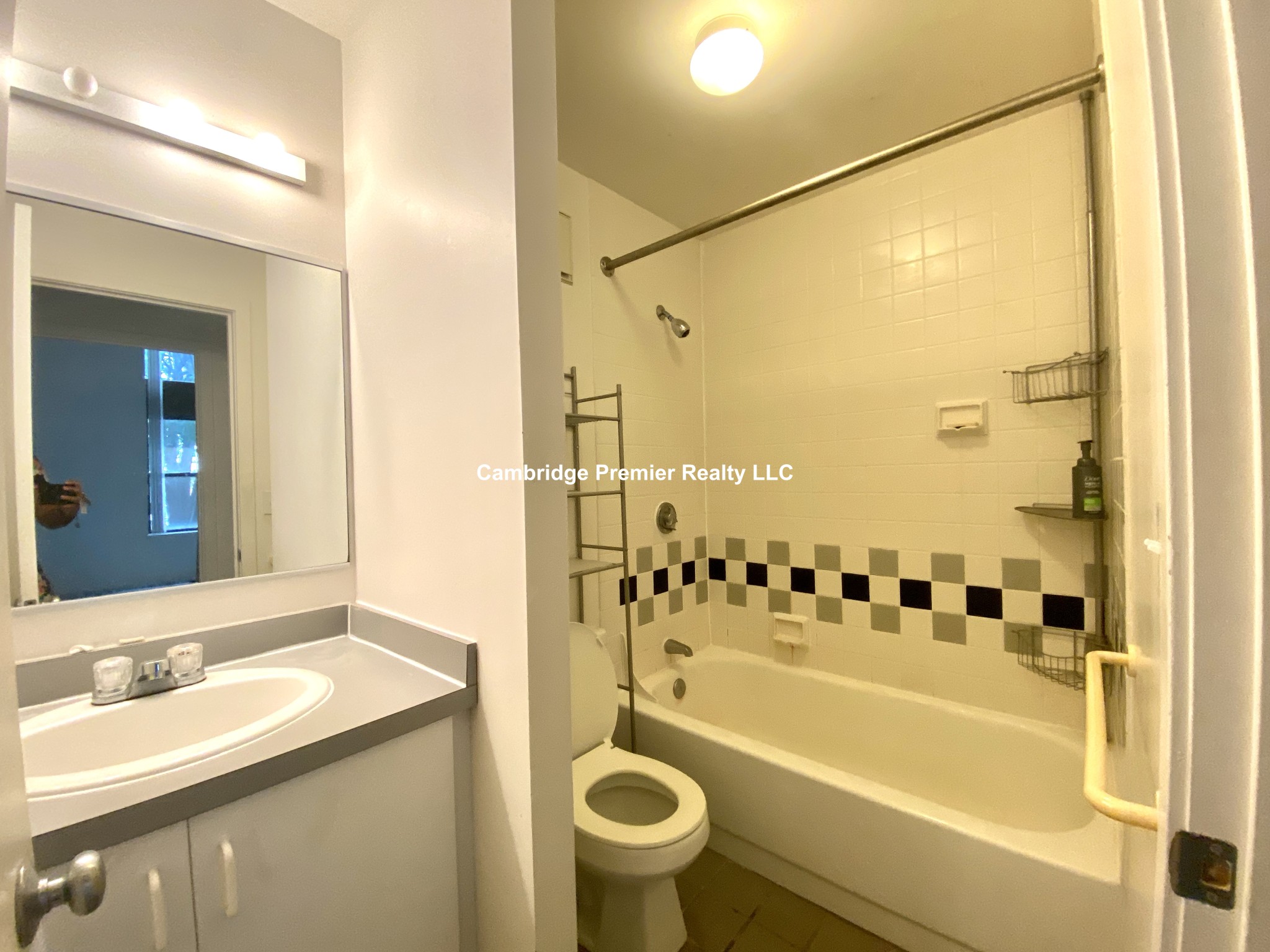 71 Fulkerson, Mid Cambridge