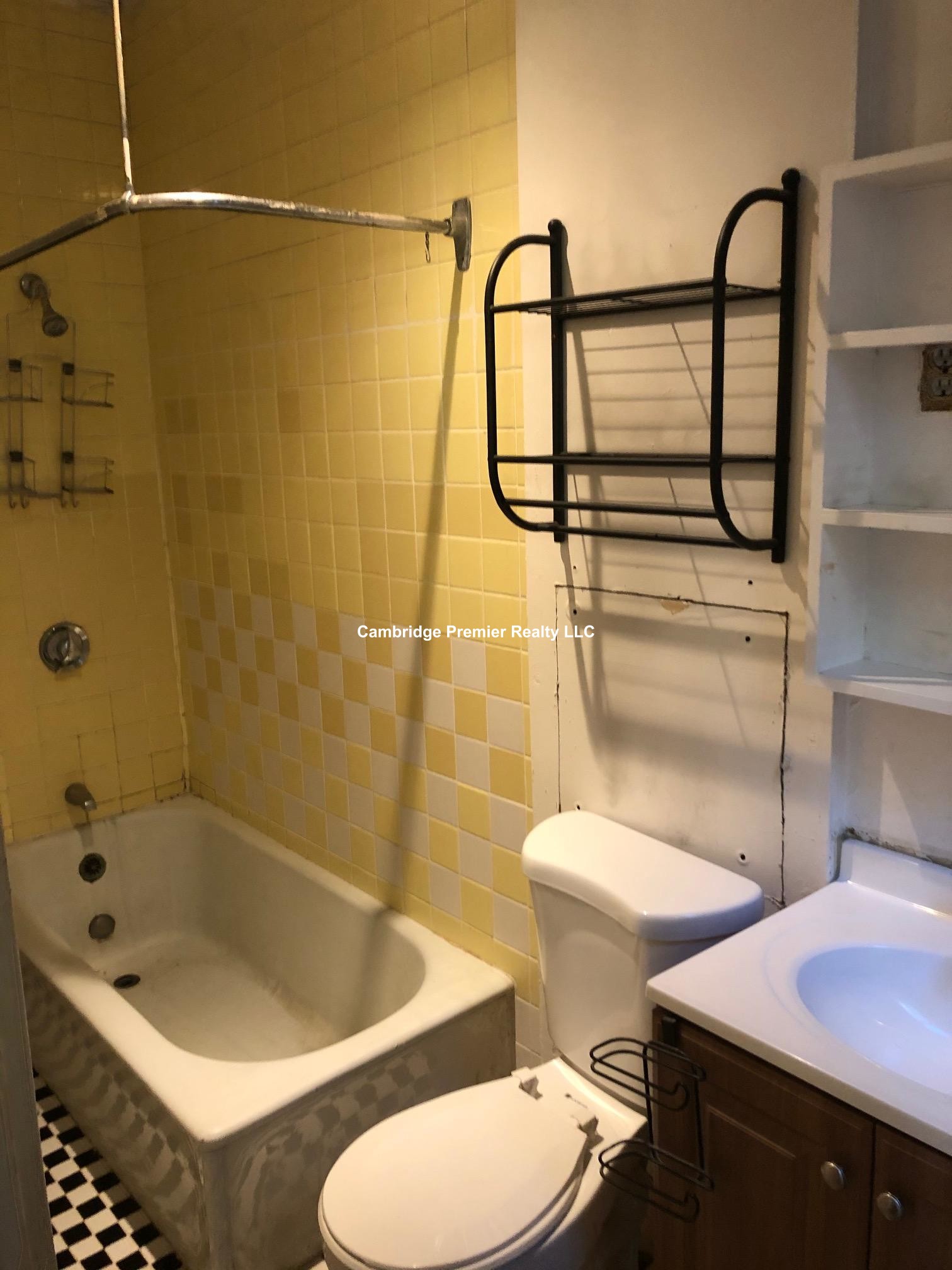 474 Putnam Ave, Cambridgeport