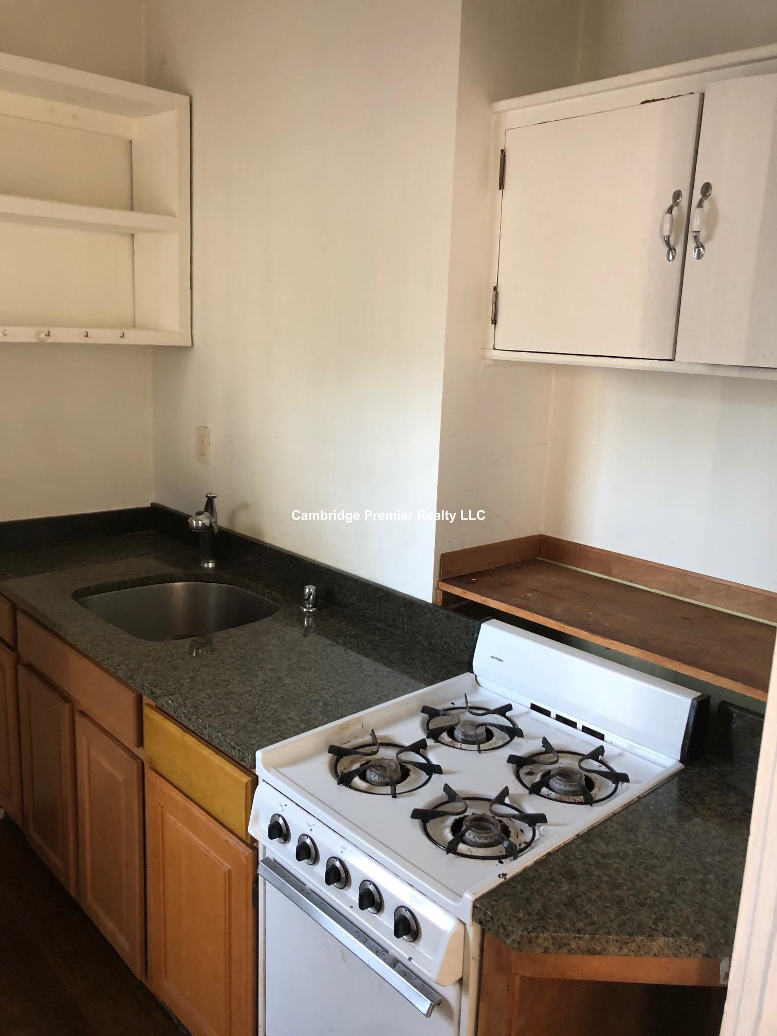 474 Putnam Ave, Cambridgeport